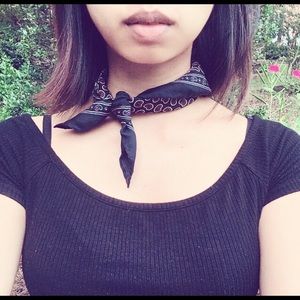 true vintage paisley square neck scarf